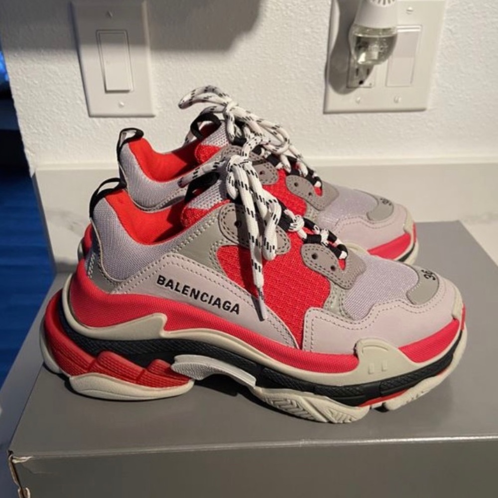 Balenciaga Triple S *New*